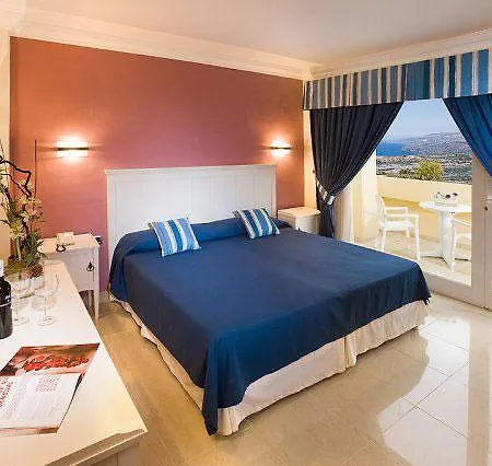 Hotel Tierra De Oro