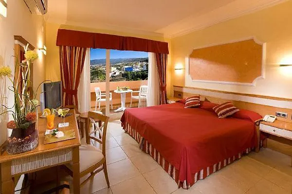 فندق Tierra De Oro 4*